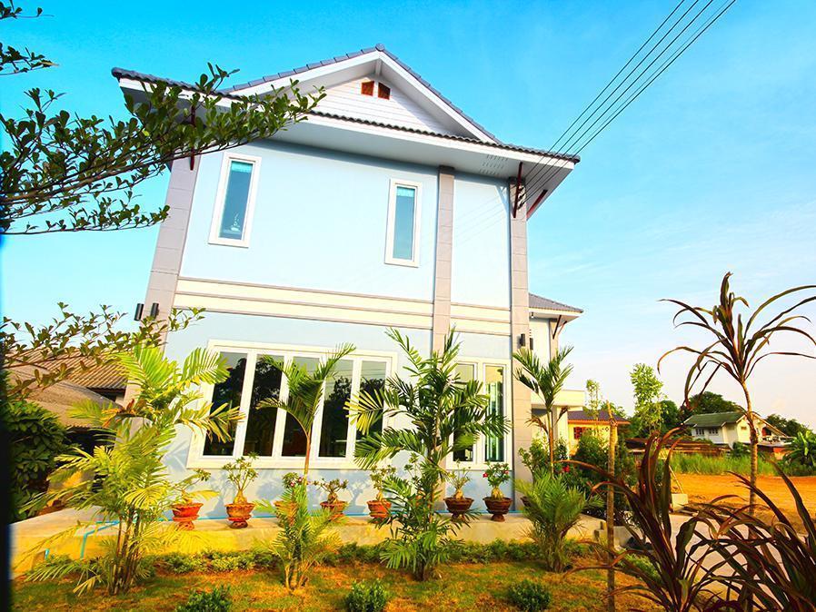 Blue House Sukhothai Buitenkant foto