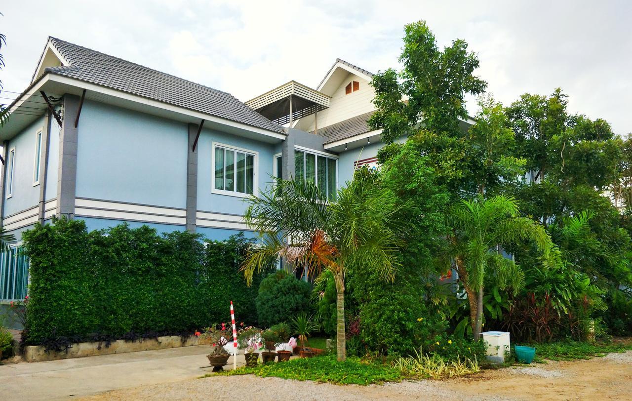 Blue House Sukhothai Buitenkant foto